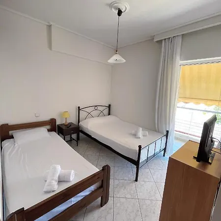 Small Apartment Trikala Exterior photo