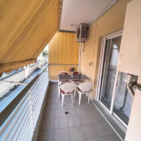 Small Apartment Trikala Exterior photo